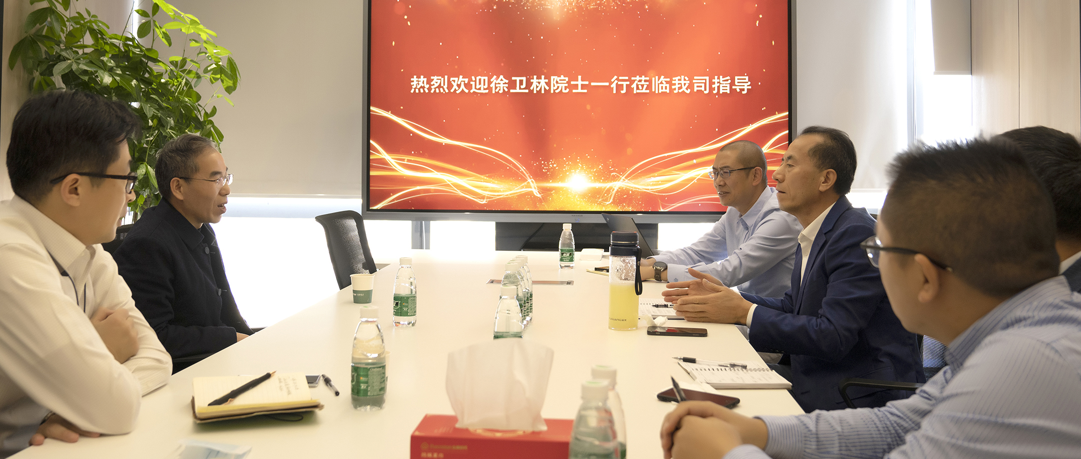 �й�����ԺԺʿ���人��֯��ѧУ�����������6t����ҽ